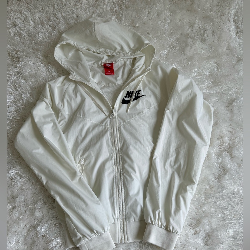 NIKE WINDBREAKER